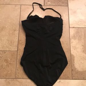 jantzen Swim - Ruffled One Pieces Swimsuit jantzen Swim - Ruffled One Pieces Swimsuit